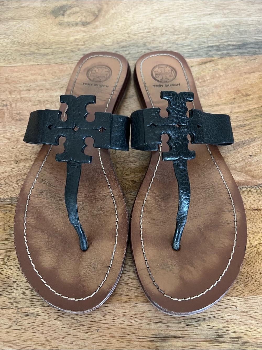 Tory Burch Moore Black Leather Thong Sandals Size 8.5M